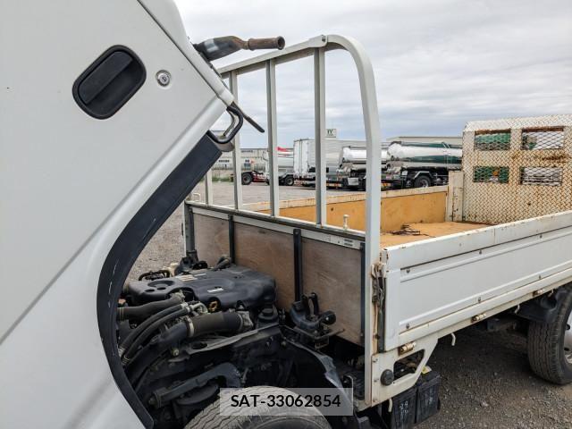 Isuzu ELF TRUCK 2014-03 7250697-22