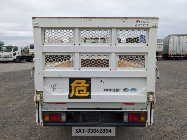 Isuzu ELF TRUCK 2014-03 7250697-4
