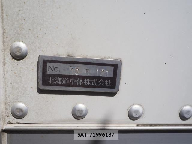 Isuzu ELF TRUCK 2014-03 7250690-12