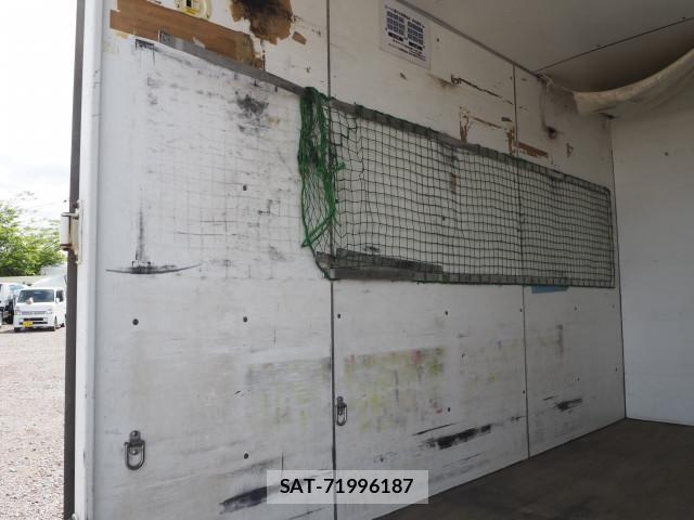 Isuzu ELF TRUCK 2014-03 7250690-22