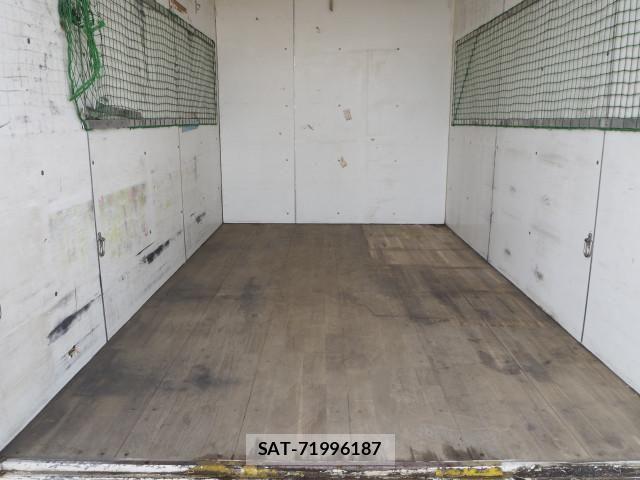 Isuzu ELF TRUCK 2014-03 7250690-24