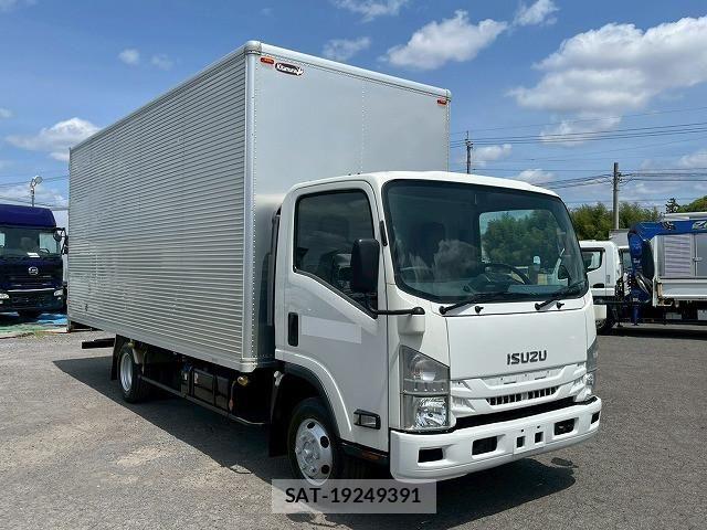 Isuzu ELF TRUCK 2019-10 7250682-3