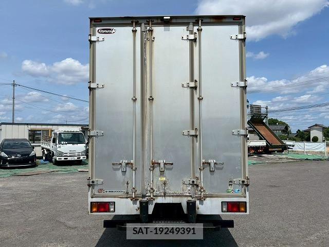 Isuzu ELF TRUCK 2019-10 7250682-6