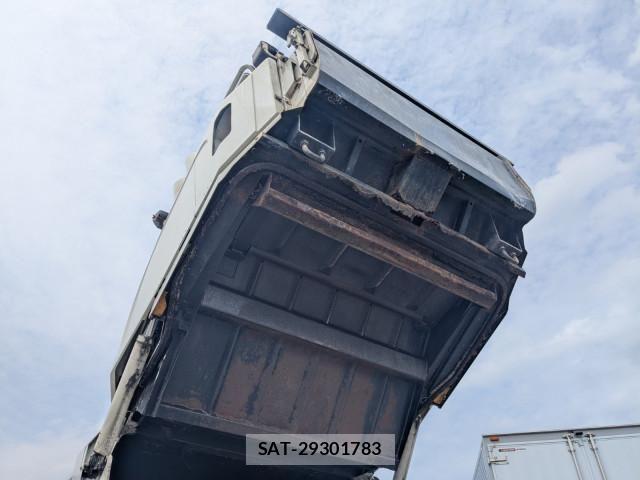 Isuzu ELF TRUCK 2015-10 7250652-20