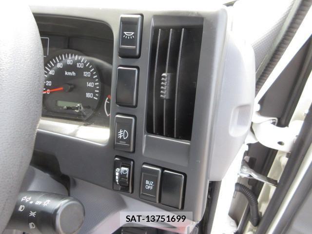 Isuzu ELF TRUCK 2018-10 7250668-13