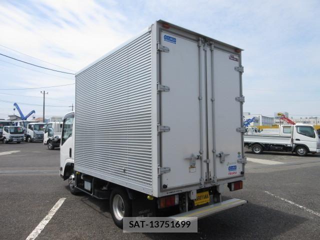 Isuzu ELF TRUCK 2018-10 7250668-2