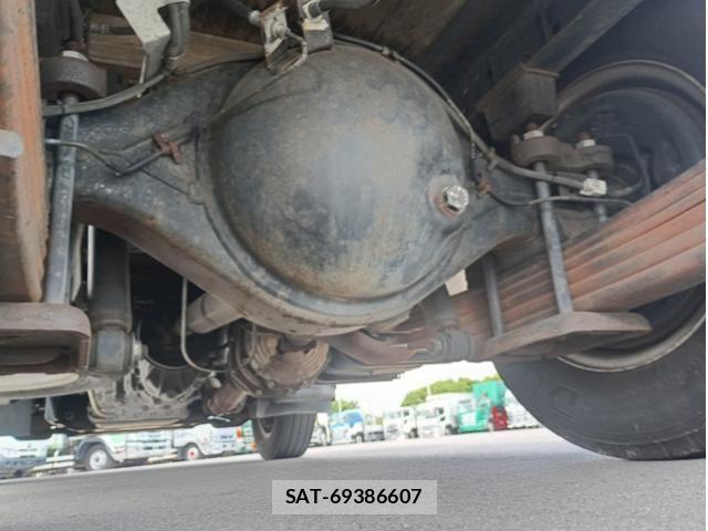 Isuzu ELF TRUCK 2013-02 7250679-9