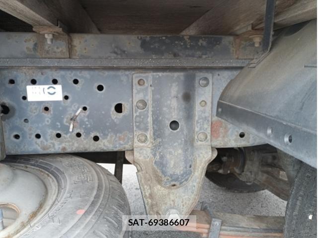 Isuzu ELF TRUCK 2013-02 7250679-11