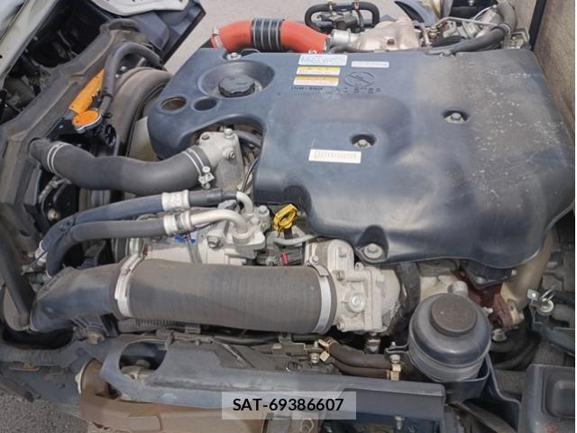 Isuzu ELF TRUCK 2013-02 7250679-13
