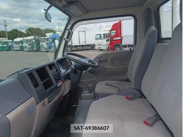 Isuzu ELF TRUCK 2013-02 7250679-19