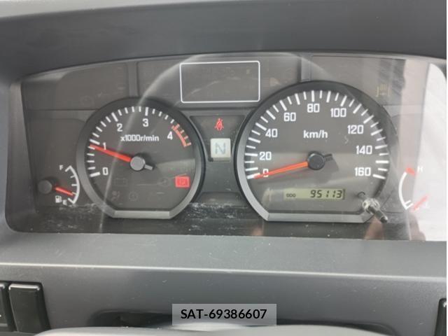 Isuzu ELF TRUCK 2013-02 7250679-23