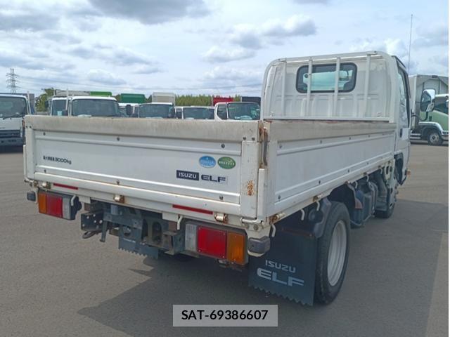 Isuzu ELF TRUCK 2013-02 7250679-2