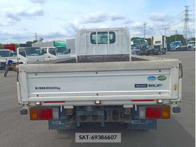 Isuzu ELF TRUCK 2013-02 7250679-4