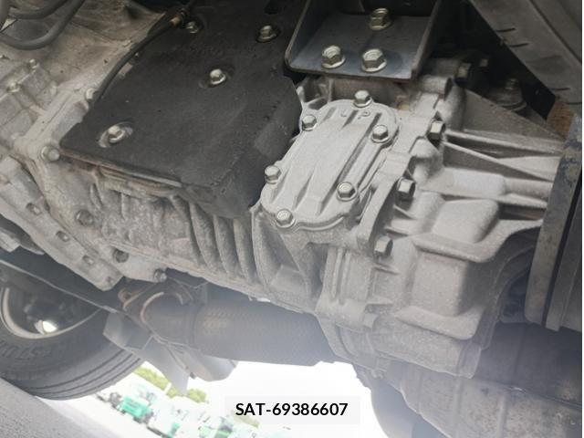 Isuzu ELF TRUCK 2013-02 7250679-7