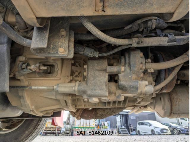 Isuzu ELF TRUCK 2016-04 7250686-16