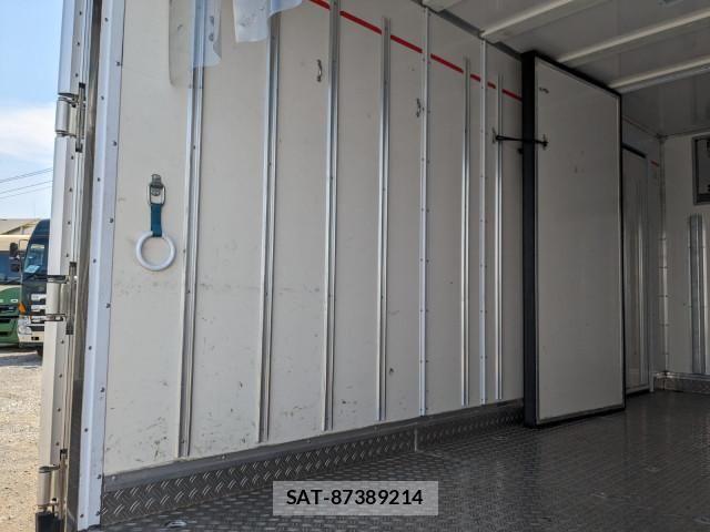 Isuzu ELF TRUCK 2021-03 7250647-18