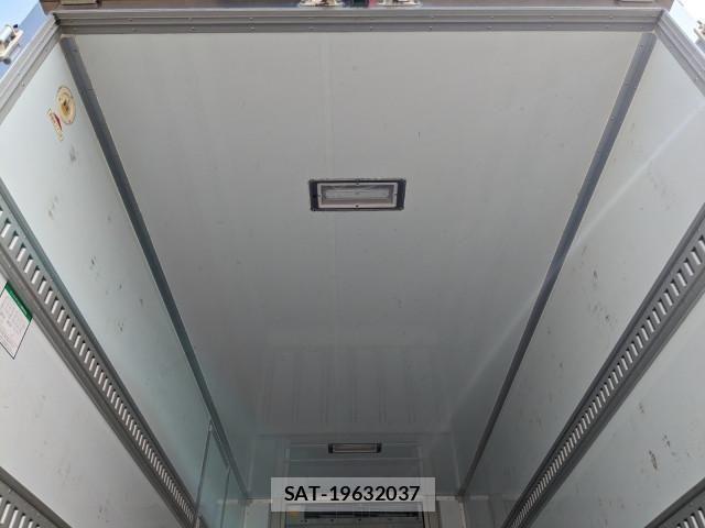 Isuzu ELF TRUCK 2019-02 7250642-11