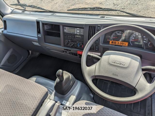 Isuzu ELF TRUCK 2019-02 7250642-26