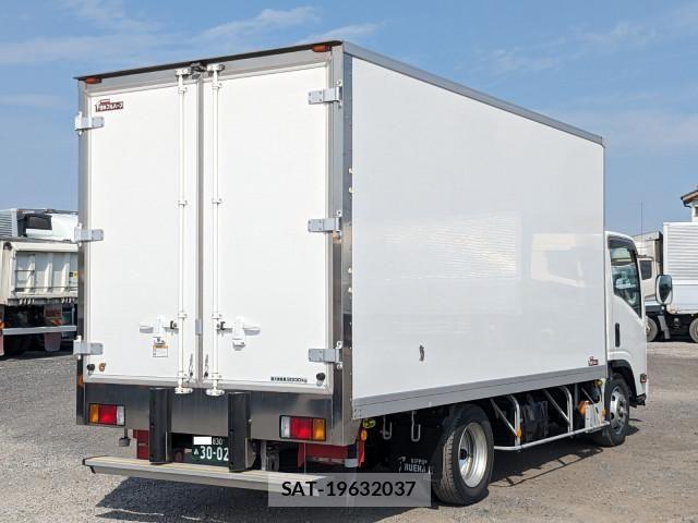 Isuzu ELF TRUCK 2019-02 7250642-3