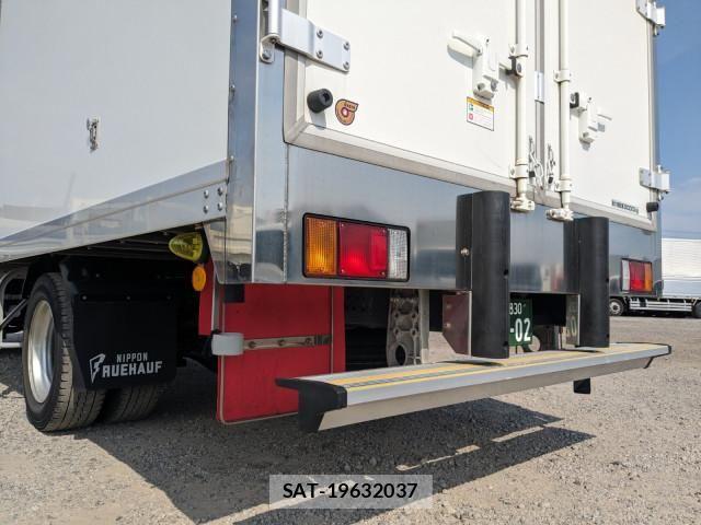 Isuzu ELF TRUCK 2019-02 7250642-4