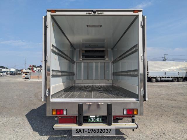 Isuzu ELF TRUCK 2019-02 7250642-7