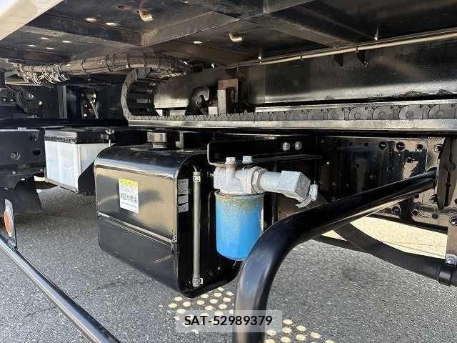 Isuzu ELF TRUCK 2018-03 7250639-24