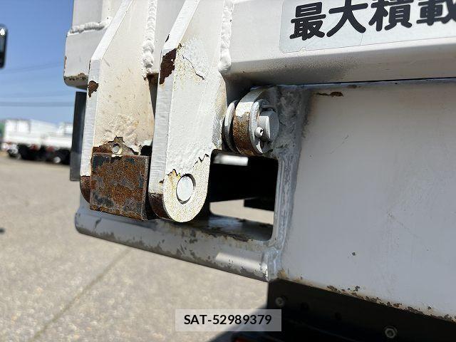 Isuzu ELF TRUCK 2018-03 7250639-5