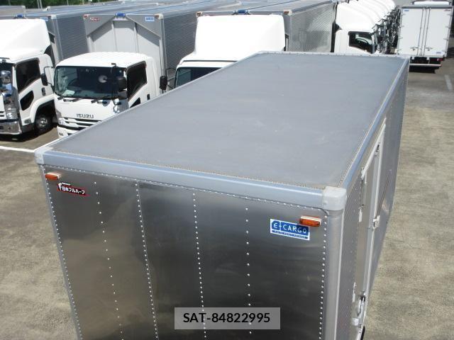 Isuzu ELF TRUCK 2019-02 7271847-11