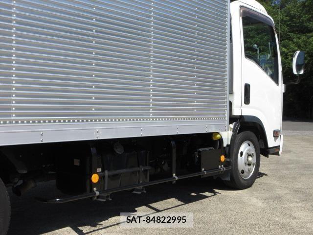 Isuzu ELF TRUCK 2019-02 7271847-17