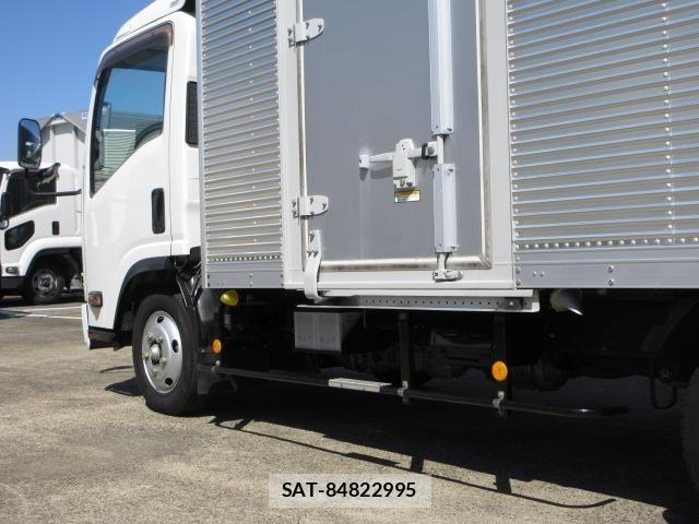 Isuzu ELF TRUCK 2019-02 7271847-18