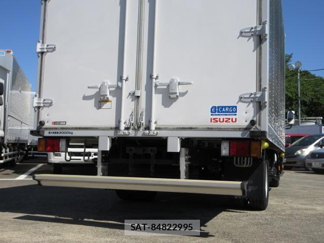 Isuzu ELF TRUCK 2019-02 7271847-21