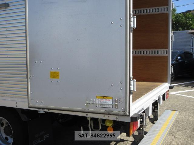 Isuzu ELF TRUCK 2019-02 7271847-27