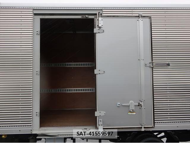 Isuzu ELF TRUCK 2018-08 7271850-9