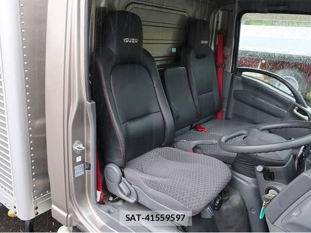 Isuzu ELF TRUCK 2018-08 7271850-14