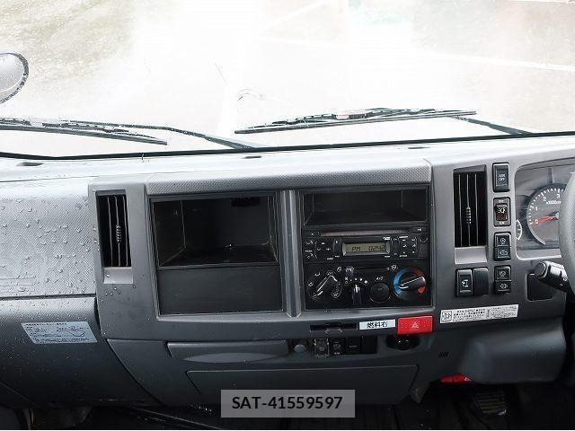 Isuzu ELF TRUCK 2018-08 7271850-15