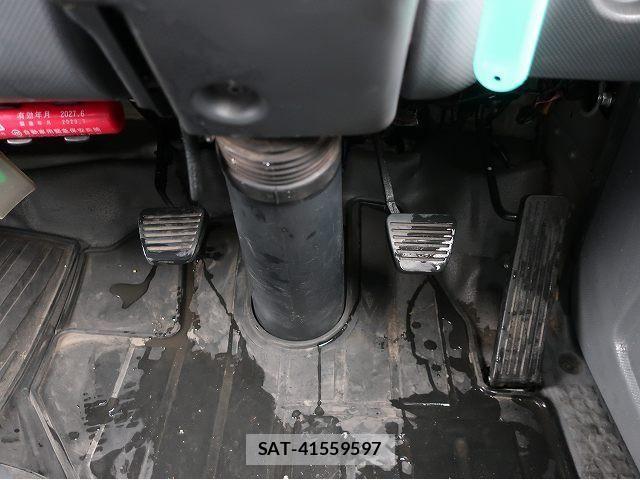 Isuzu ELF TRUCK 2018-08 7271850-17
