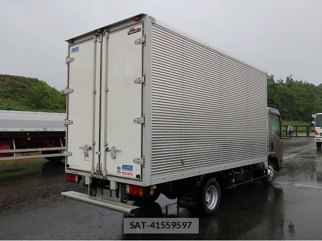 Isuzu ELF TRUCK 2018-08 7271850-2
