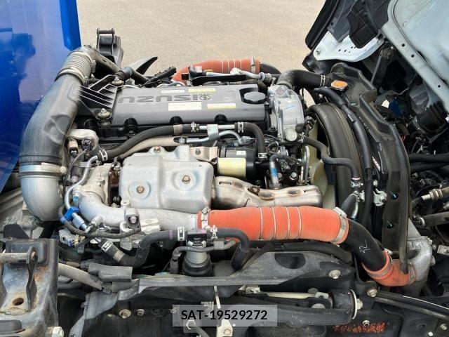 Isuzu ELF TRUCK 2021-07 7271848-17