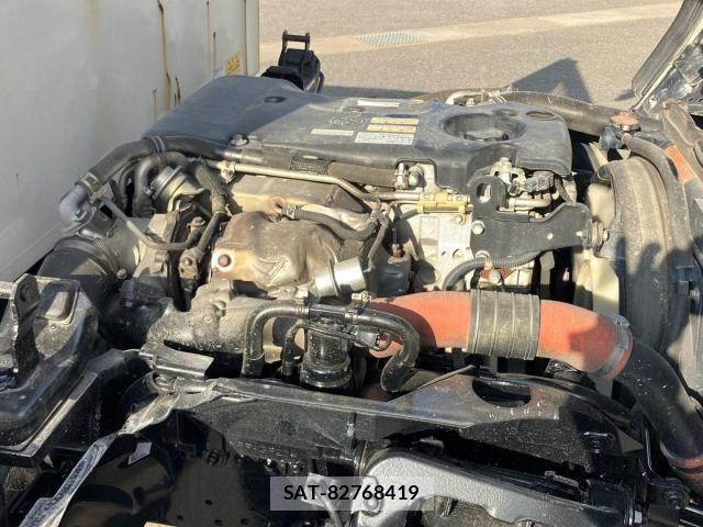 Isuzu ELF TRUCK 2012-10 7271851-17