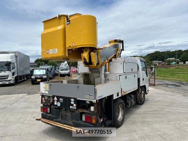 Isuzu ELF TRUCK 2010-03 7271854-3