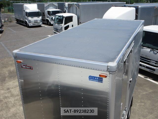 Isuzu ELF TRUCK 2021-03 7271846-11