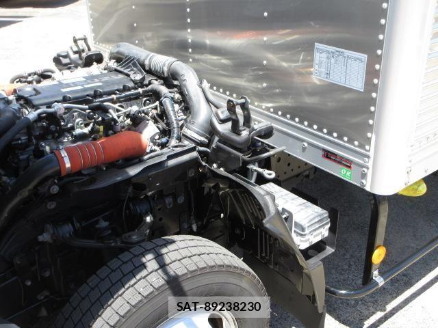 Isuzu ELF TRUCK 2021-03 7271846-15