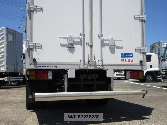 Isuzu ELF TRUCK 2021-03 7271846-21