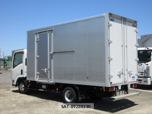 Isuzu ELF TRUCK 2021-03 7271846-3