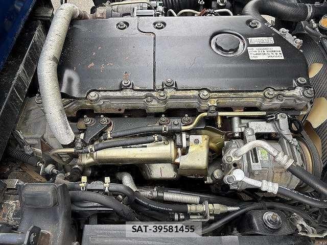 Isuzu ELF TRUCK 2004-01 7271849-14