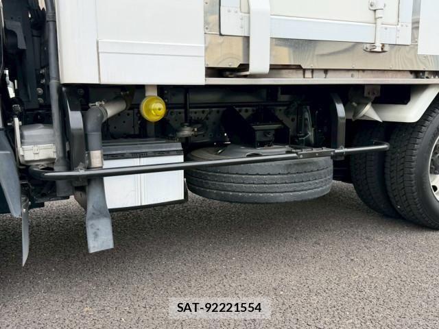 Isuzu ELF TRUCK 2014-11 7326883-17