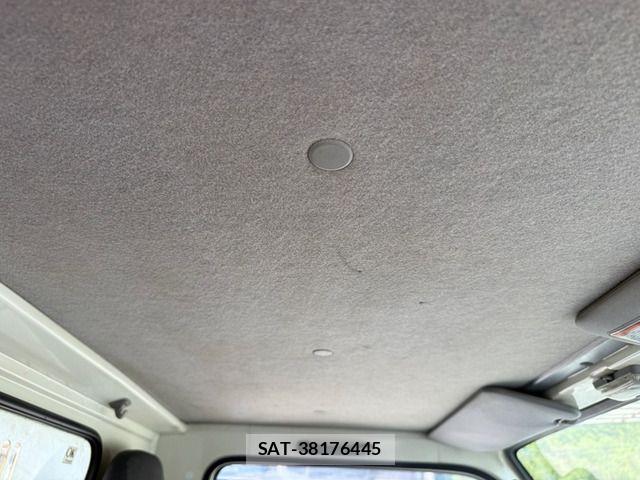 Isuzu ELF TRUCK 2016-05 7326888-11
