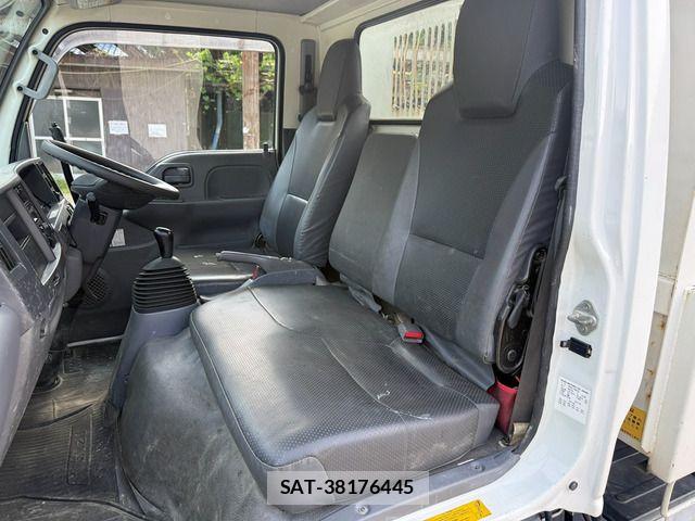 Isuzu ELF TRUCK 2016-05 7326888-12