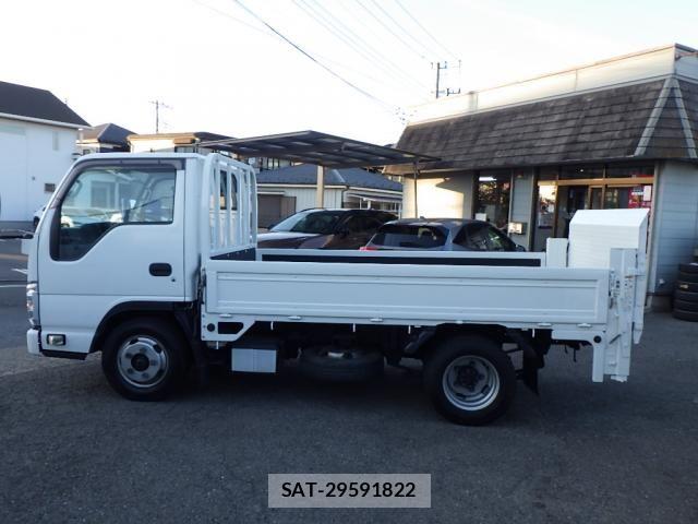 Isuzu ELF TRUCK 2019-03 7326880-2