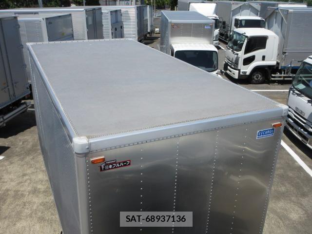 Isuzu ELF TRUCK 2019-05 7326881-12